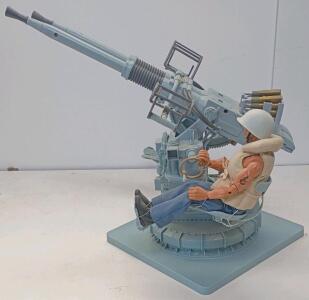 G.I. Joe Navy Gunner with Twin 40mm Bofors Anti-Aircraft Gun Model (1:6 Scale, Hasbro, 2000)