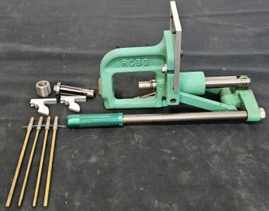 RCBS Rock Chucker Single Stage Reloading Press with Accessories, USA, Heavy-Duty Cast Iron (#4)