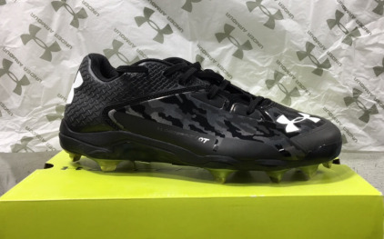 Under Armour Deception Low DT (Diamond Tips) Cleats
