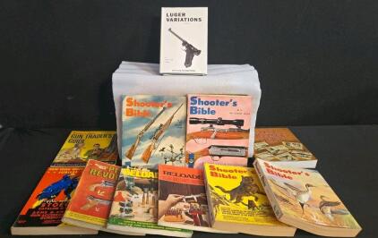 12 Vintage Shooter&rsquo;s Bible, Gun Trader, Stoeger Catalog, Reloading & Firearms Reference Books Lot
