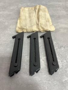(3) WWII-Era .22 LR Luger/Erma 8-Round Magazines with Vintage 3-Cell Cloth Pouch