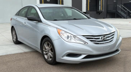 2012 HYUNDAI SONATA - LEATHER HEATED SEATS!!