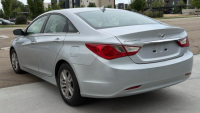 2012 HYUNDAI SONATA - LEATHER HEATED SEATS!! - 4