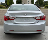 2012 HYUNDAI SONATA - LEATHER HEATED SEATS!! - 5