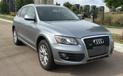 2011 AUDI Q5 - MOONROOF! 126K MILES!!