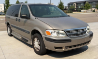2004 CHEVROLET VENTURE - WHEEL CHAIR LIFT!