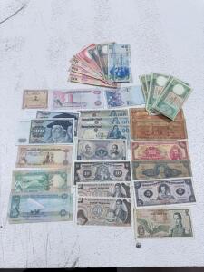 Large World Banknote Collection &ndash; Hong Kong, UAE, Brazil, Colombia, Portugal, 1930s&ndash;1980s, 20+ Notes
