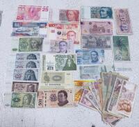 Large World Banknote Collection &ndash; Hong Kong, UAE, Brazil, Colombia, Portugal, 1930s&ndash;1980s, 20+ Notes - 11