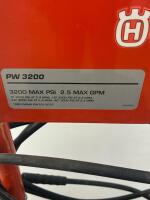 Husqvarna PW 3200 Gas Pressure Washer, 3200 PSI, 2.5 GPM, JDX208 208cc Engine, 25ft Hose - 2