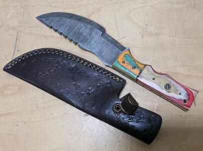 Custom Damascus Fixed-Blade Knife &ndash; Sawback Spine, Multi-Color Handle, 5.5" Overall, Leather Sheath