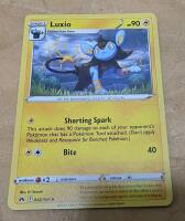 Mixed Pok&eacute;mon TCG Lot &ndash; 100+ Cards, Sword & Shield Era, Pok&eacute;mon/Trainers/Energy, Lanturn, Luxio - 4
