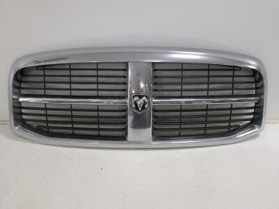 Used Dodge Ram 1500/2500/3500 Front Grille OEM 2002-2005