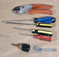 (1) 5-Piece Craftsman Bit Driver Set & Assorted Hand Tools - 6