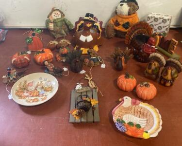Lot Of Thanksgiving/Fall D&eacute;cor, (19) Pieces &ndash; Ceramic Pumpkins, Turkey Figurines, Plates, Plushies