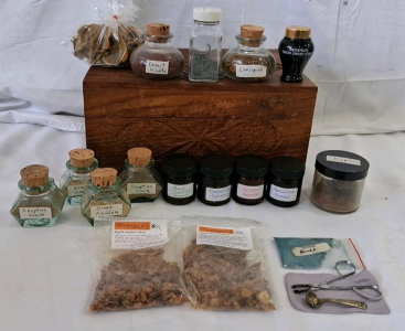 Hand-Carved Wooden Boxed Incense Kit&mdash;12 Jars, 2 Myrrh Resin Bags, Ritual Accessories, Meditation Blends