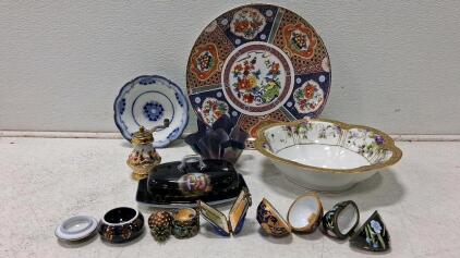 Vintage Porcelain Collectibles Lot &ndash; Plates, Trinket Boxes, Butter Dish, Art Glass, Pepper Mill