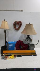 2 Working Table Lamps, Billard Pool Cue with case and New Cell phone signal extender