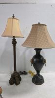 2 Working Table Lamps, Billard Pool Cue with case and New Cell phone signal extender - 8