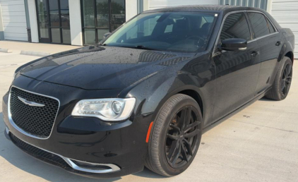 2015 CHRYSLER 300 - 94K MILES! - LEATHER SEATS!