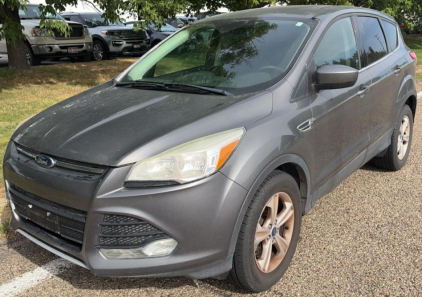 2014 FORD ESCAPE - BLUETOOTH!
