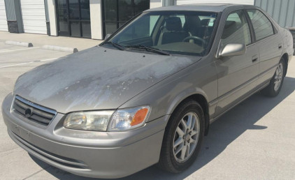 2000 TOYOTA CAMRY - 92K MILES!