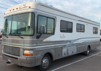 2000 FLEETWOOD BOUNDER - 38K MILES!