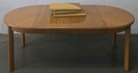 Large Extendable Oak Veneer Dining Table With 6 Leaves, Rounded Edges And Table Cover!!