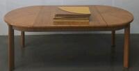 Large Extendable Oak Veneer Dining Table With 6 Leaves, Rounded Edges And Table Cover!! - 3