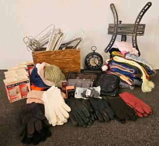 Gloves, Knit Scarves, Sylvania A21 200W Bulbs, Bags, Mantel Clock, TV Mount, Box (H)