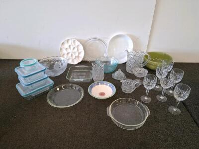 Large Kitchenware Lot: Snapware, Vintage Pressed Glass, Mixing Bowls, Bakeware, 23pcs
