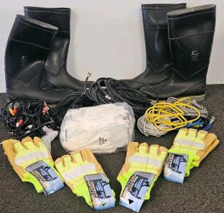 Two pairs Onguard Hazmax Steel Toe Size 8 Safety Boots, 4 Hi-Vis Gloves, Atlas 540 Gloves, Mixed Cable Lot