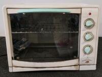 Somersize Convection Oven, 1500W, Multiple Functions + Unused Kitchen Tools Set Included (powers on) - 4