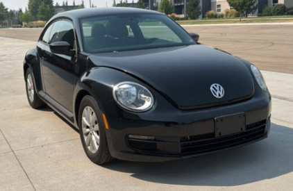 2014 VOLKSWAGEN BEETLE - TURBOCHARGED!
