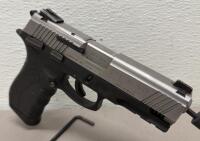 Taurus PT 840 .40 S&W, Two-Tone, DA/SA, 15+1 Cap, Picatinny Rail, SN: SBW94664 - 5