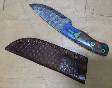 Custom Handmade Fixed-Blade Knife with Damascus Steel Blade and Tooled Leather Sheath