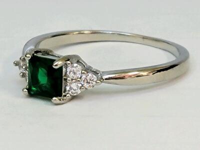 Green Emerald Square Cut Faceted Ring, Size 9