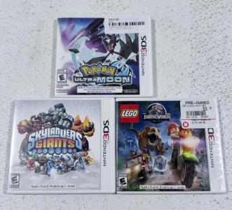 Pok&eacute;mon Moon Nintendo 3DS Complete with Case and Cartridge - LNA-CTR-BNEE-USA