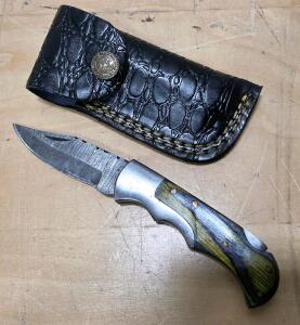 Damascus Folding Pocket Knife with Green Wood Handle and Leather Sheath