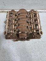UGEARS V8 Engine Wooden Mechanical Model Kit, 776 Pieces, Advanced Level, 1:6 Scale - 2