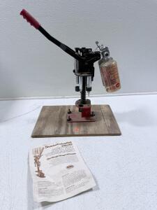 MEC 700 VersaMEC Single-Stage Shotshell Reloader, 12 Gauge, Includes Manual and Accessories
