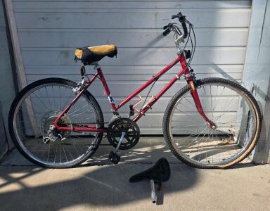 Vintage Step-Through Mountain Bike, 26" Wheels, Steel Frame, 18-Speed, Red
