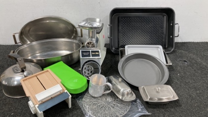 Kitchen Gadgets Including Roasting Pans, Grinder and More