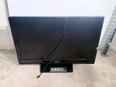 Toshiba LCD TV, 32"-42" Screen, Full HD, Includes Remote