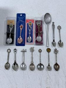 Souvenir Spoon Lot 14pcs Vintage Collection Silver Plate, Grand Teton, Badlands, Biltmore