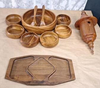(1) 9-Piece Wooden Salad Bowl Set, (1) Wooden Serving Tray & (1) Decorative Wooden Humming Bird House
