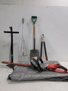 Working BLACK+DECKER Hedge Hog 24" Electric Hedge Trimmer, Corded, 3.3A Motor, Bundle of Yard Tools