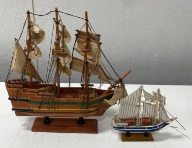 Handcrafted Wooden Tall Ship Models &ndash; Puerto Vallarta Mexico Souvenir & Classic Galleon, 3 Masts, Display Stands