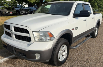 2013 RAM 1500 - BACKUP CAMERA! - 4x4!
