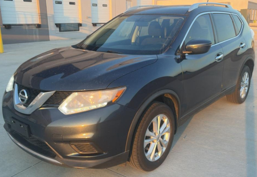 2016 NISSAN ROGUE - 4x4!