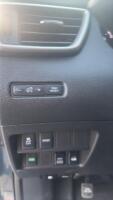 2016 NISSAN ROGUE - 4x4! - 11